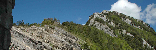 Monti del Calpazio - traversata da Magliano Vetere a Capizzo - giro delle chiese rupestri - mercoledi 25 aprile 2017